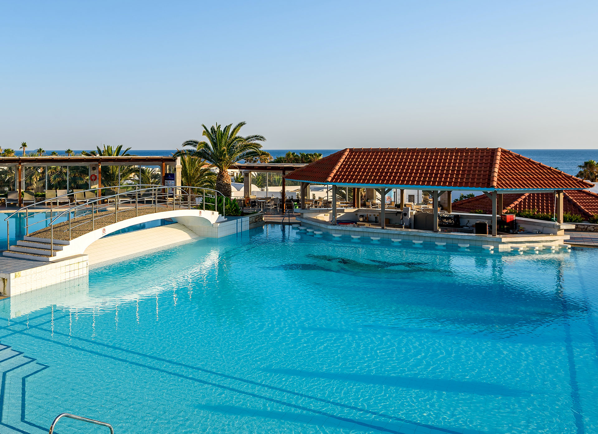 Annabelle Beach Resort POOL BAR PELAGOS