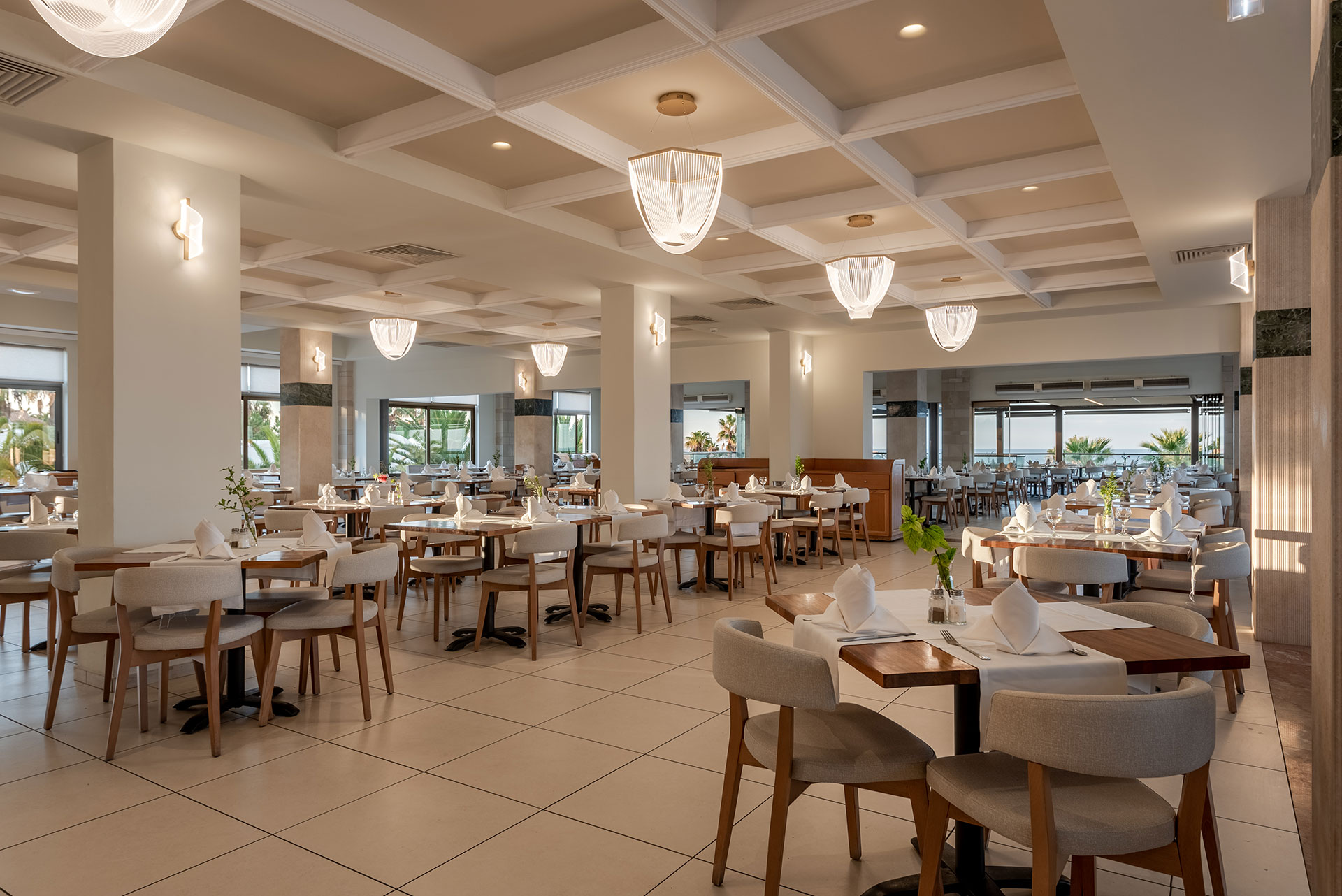 Annabelle Beach Resort Main.Restaurant