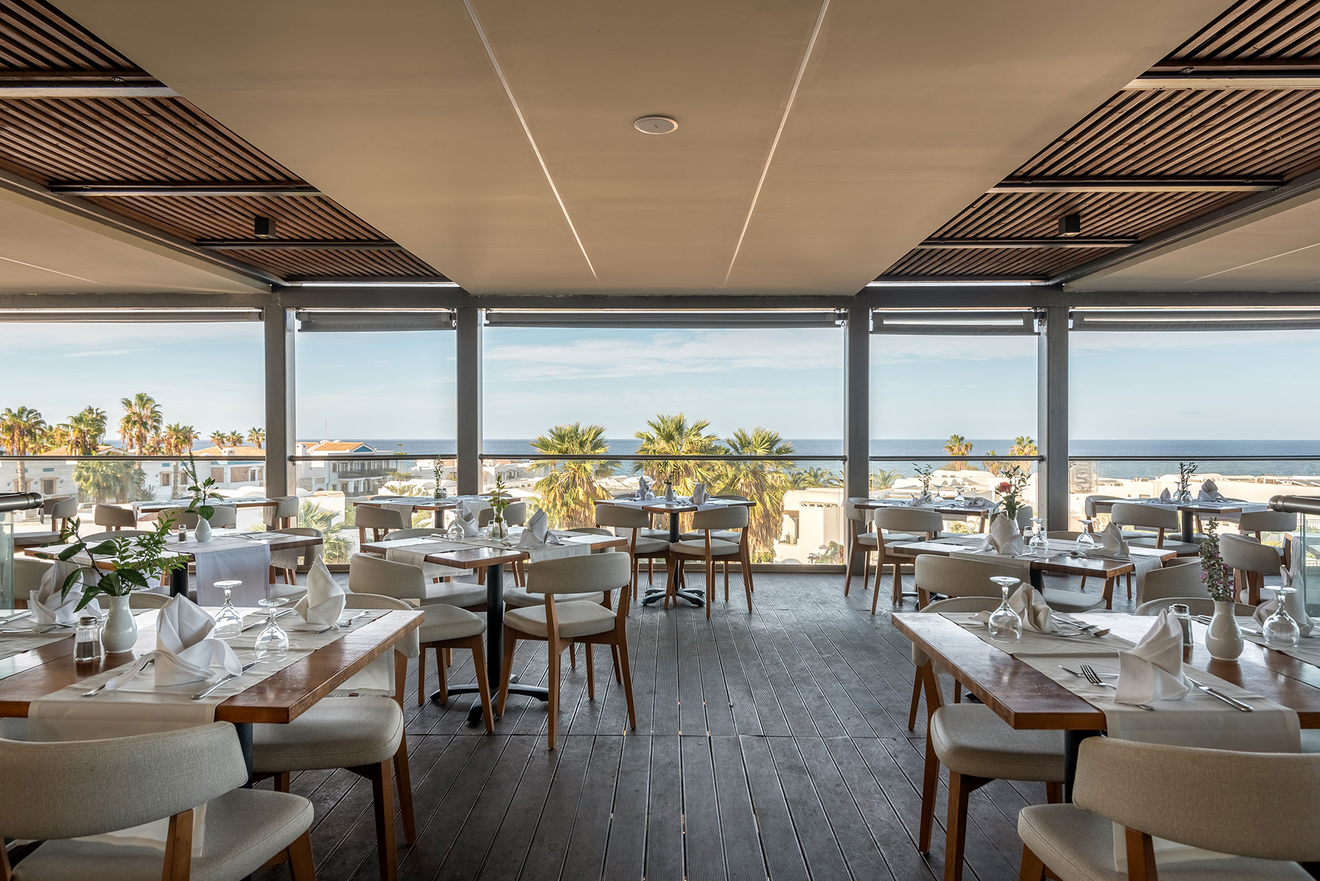 Annabelle Beach Resort MAIN.RESTAURANT.OUTDOOR.3