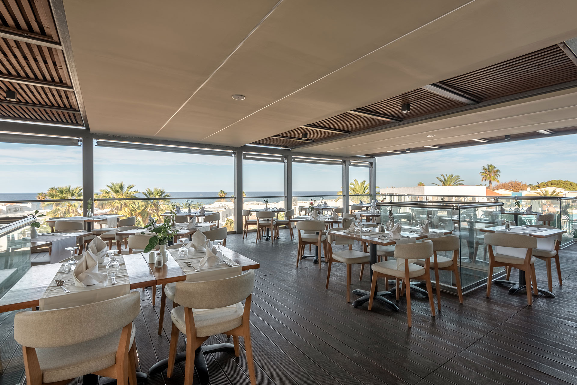 Annabelle Beach Resort MAIN.RESTAURANT.OUTDOOR